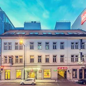 https://ibis-praha-old-town.praguehotelsweb.com