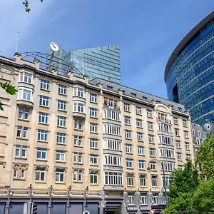 4* Отель Doubletree By Hilton Brussels